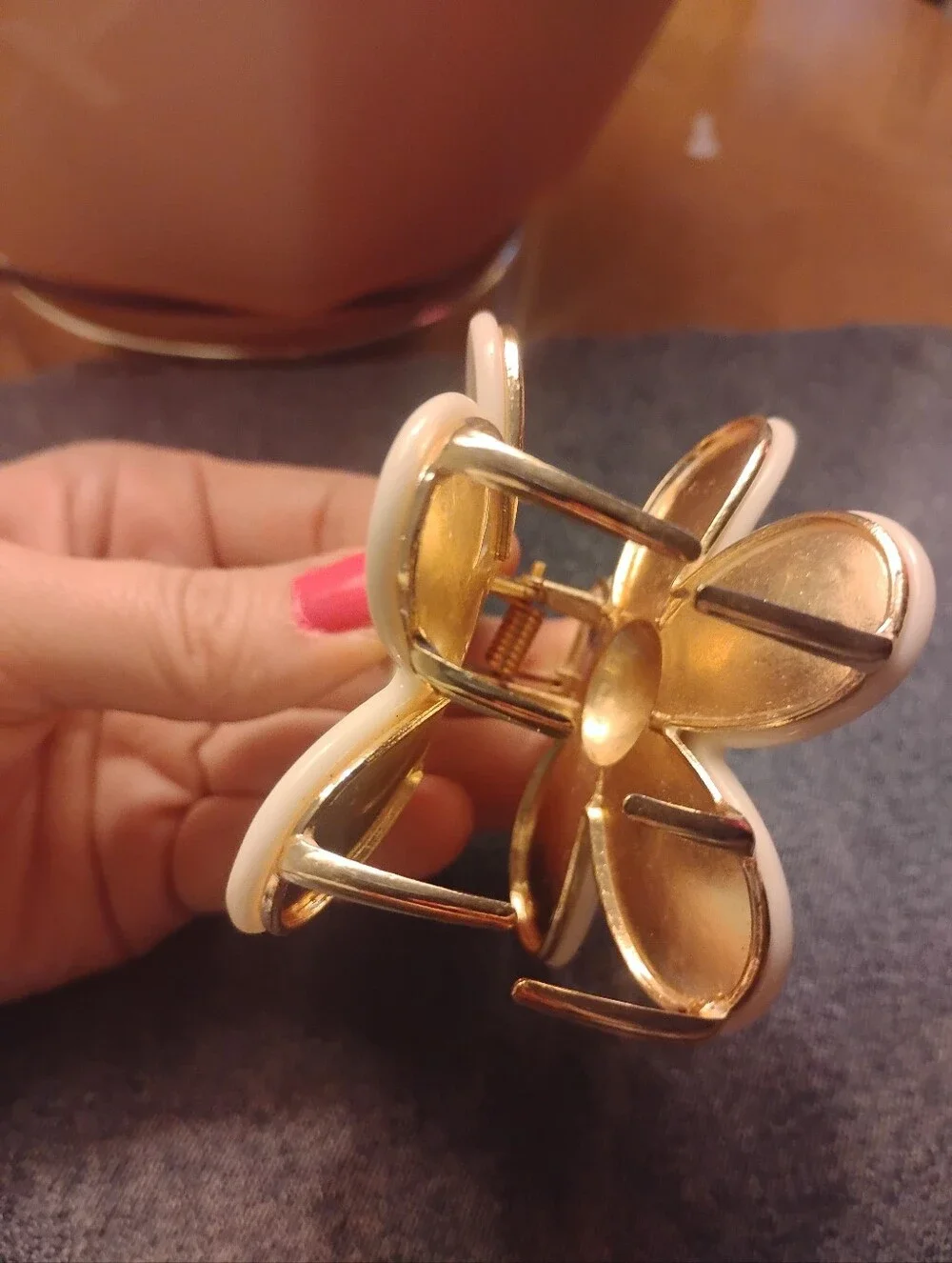 NWOT Gleaming Gold & Cream Jasmine Flower Enamel Finished  Hair Clip